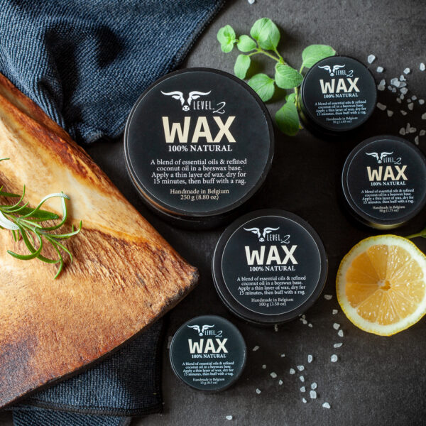 100% natural Level-2 wax for maintenance of your tapas board